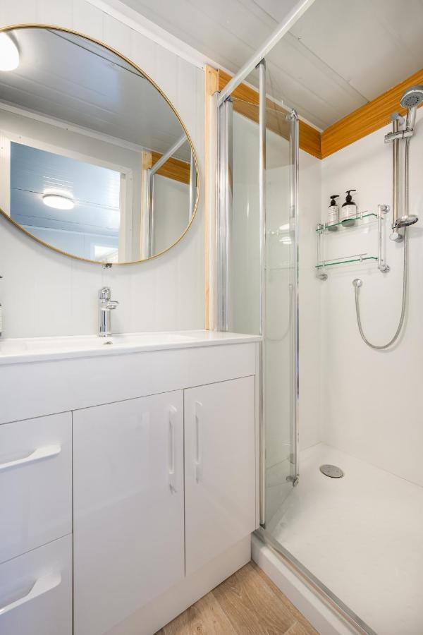 Cosy Cabin To Stay Even Better Than Glamping Pukekohe Εξωτερικό φωτογραφία